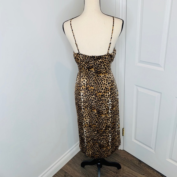 Leopard print slip dress with adjustable straps - Picture 2 of 5